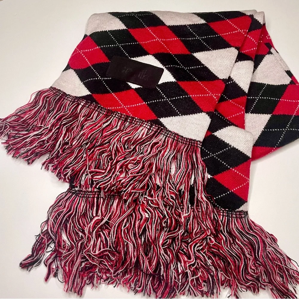 Nordstrom NWT 100% Cashmere Extra Soft Long Scarf in Red/Black Argyle Diamond